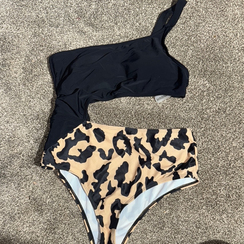 Bombshell Sportswear Black and Leopard Bikini